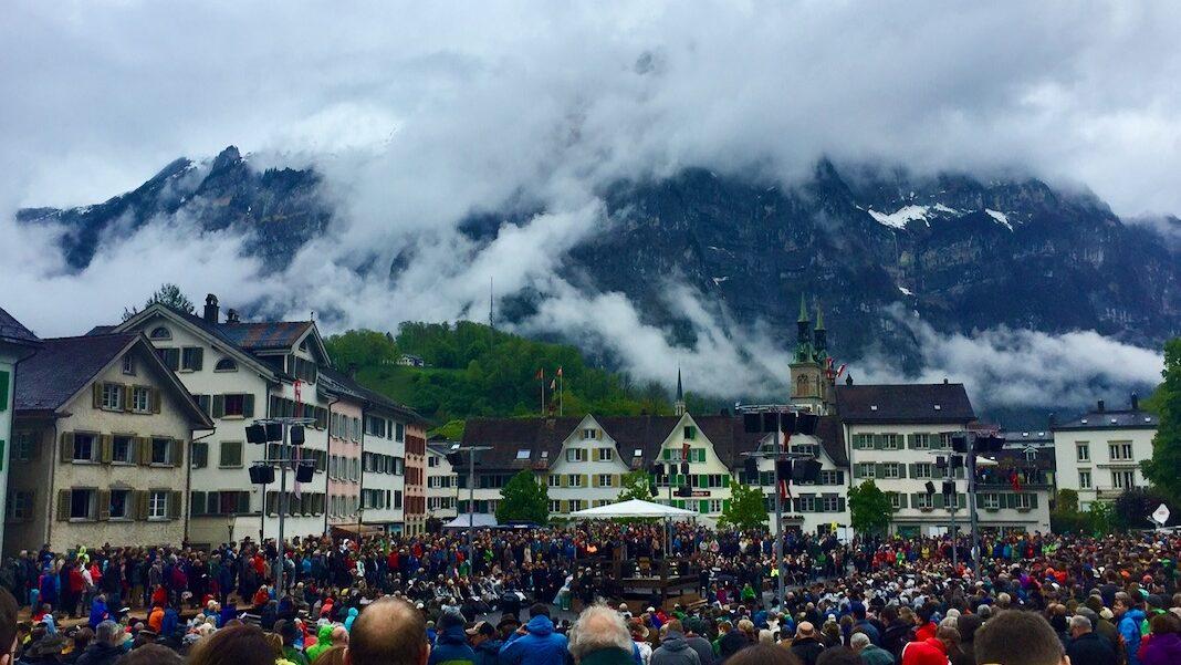Citizens voting at the ‘Landsgemeinde’ in Glarus (CH); one of the most archaic types of democracy; no traces of AI (source: private, 2017).